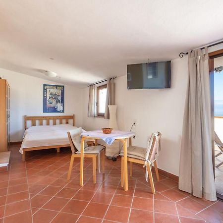 Casa Vista Mare Bosa/Magomadas Bagian luar foto