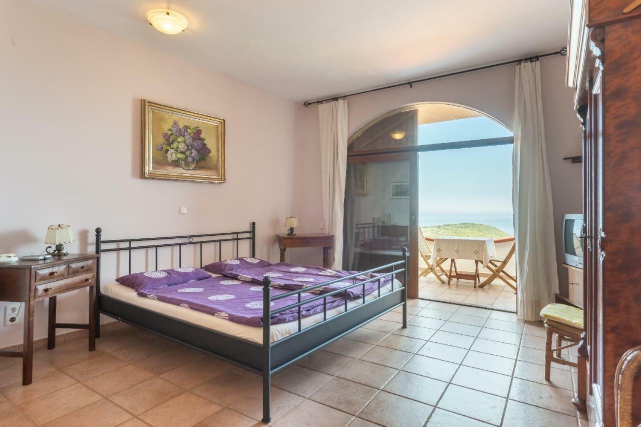 Casa Vista Mare Bosa/Magomadas Bagian luar foto