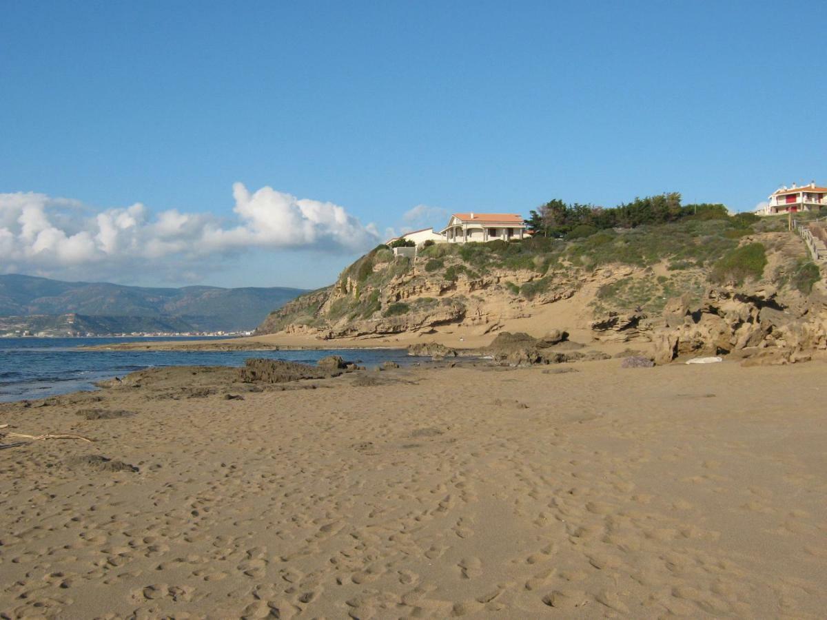 Casa Vista Mare Bosa/Magomadas Bagian luar foto